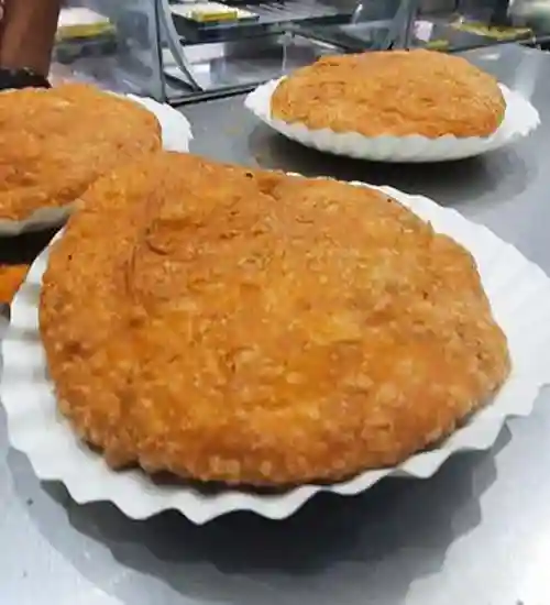 Pyaz Kachori at Rawat